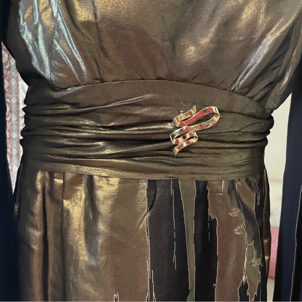Stunning Vintage 60/70”s Malcolm Starr Silk Metallic Cocktail Dress. - Picture 7 of 10